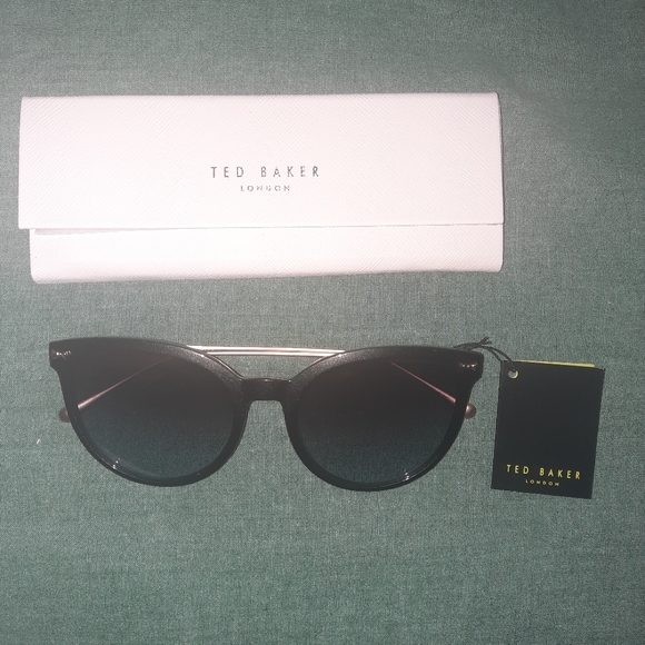 Ted Baker Black Sunglasses - Picture 1 of 4